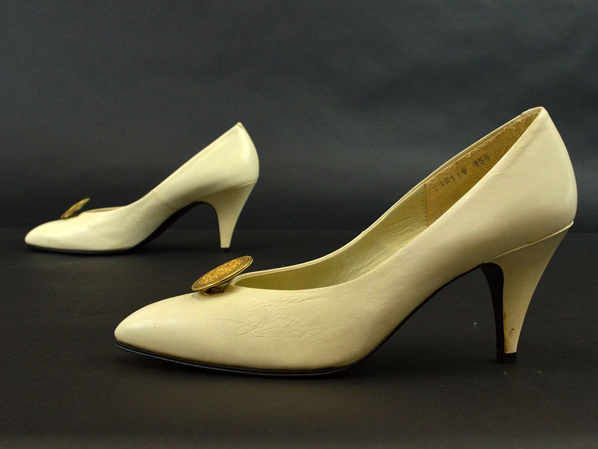 175356◆ Yves Saint Laurent イヴサンローラン パンプス シューズ 靴 ポインテッドトゥ 21.5cm レザー アイボリー レディース/ Fの画像2