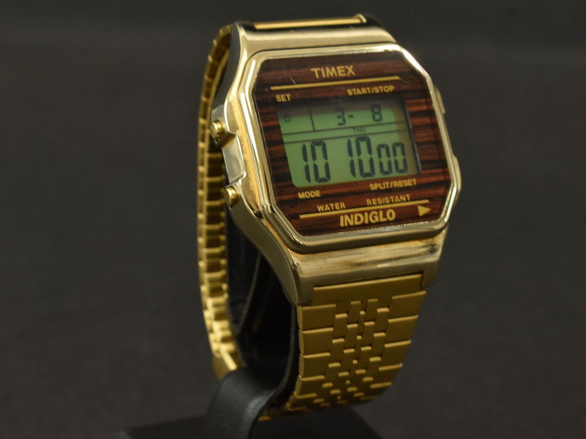 175143◇美品 動作確認済 TIMEX タイメックス インディグロ クラシックデジタル 腕時計 クォーツ 555 SS GP ブラウン ゴールド/ Dの画像3