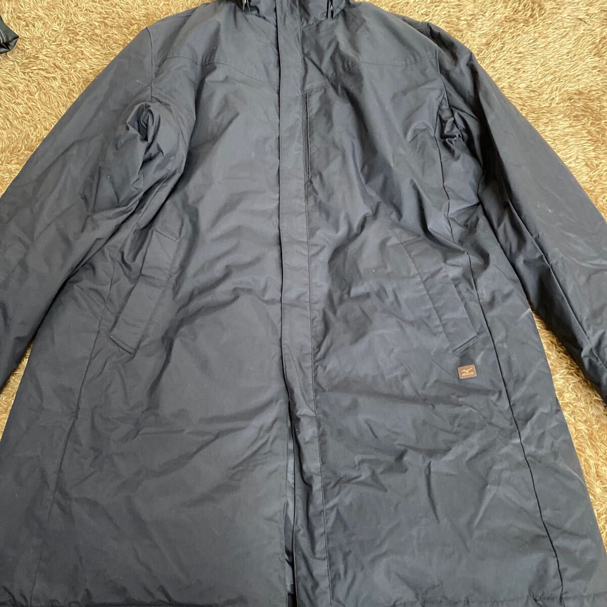 j7 MIZUNO down coat size XL inscription made in China 