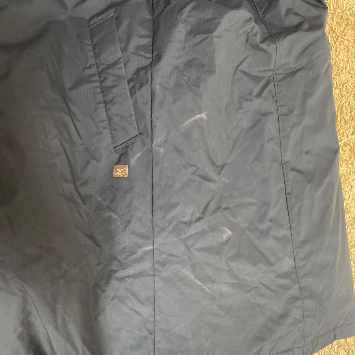 j7 MIZUNO down coat size XL inscription made in China 