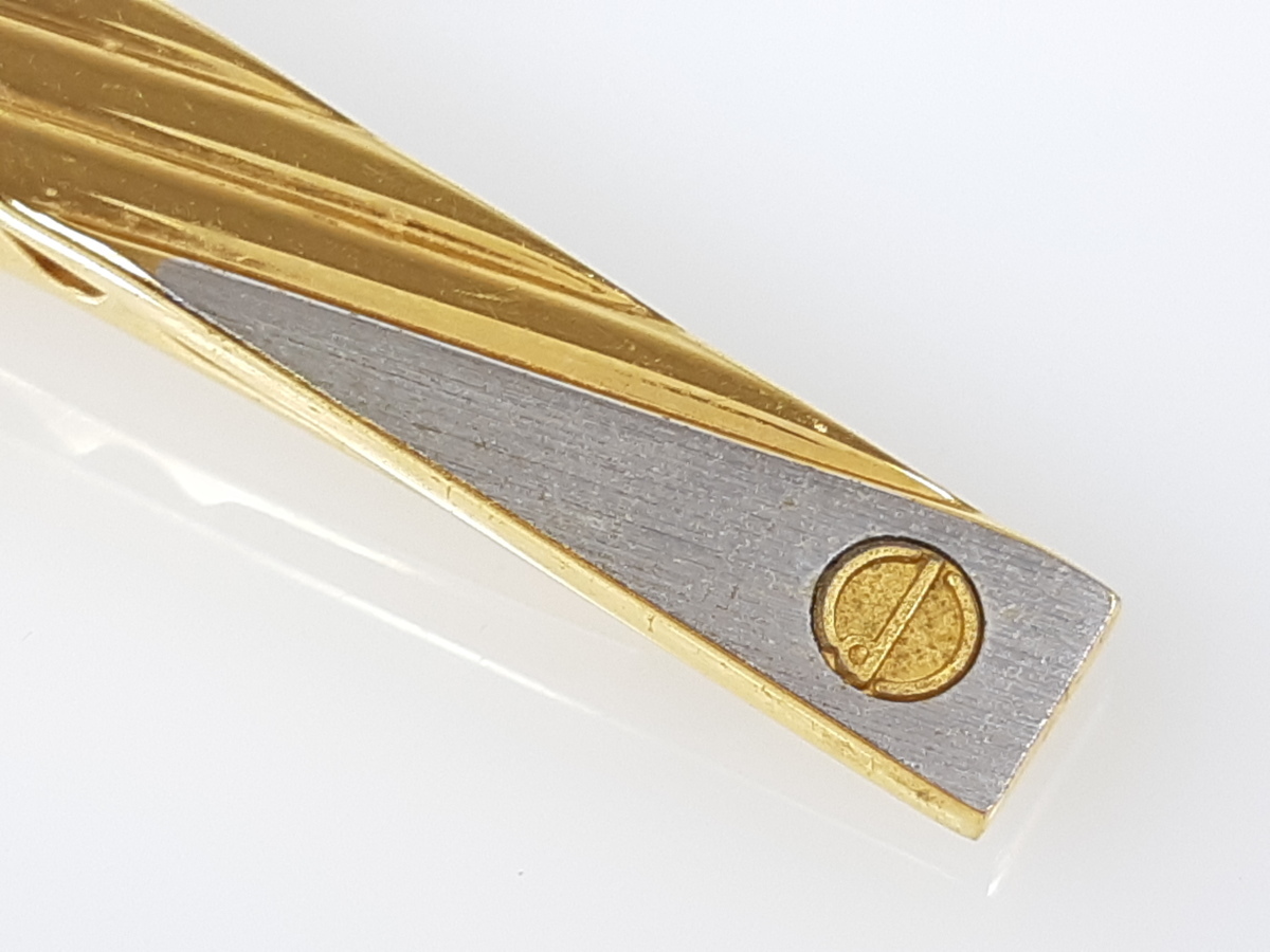  Dunhill 　dunhill　ｄ лого  　 галстук  pin  　 золотой  цвет × матировка   серебристый  цвет 　YMA-613