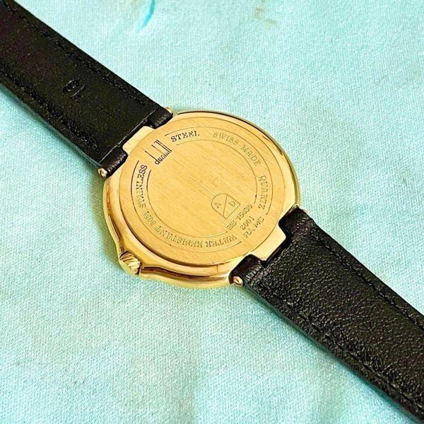 108【美品】dunhill ダンヒル時計　メンズ腕時計　ゴールド　ローマ文字_画像5