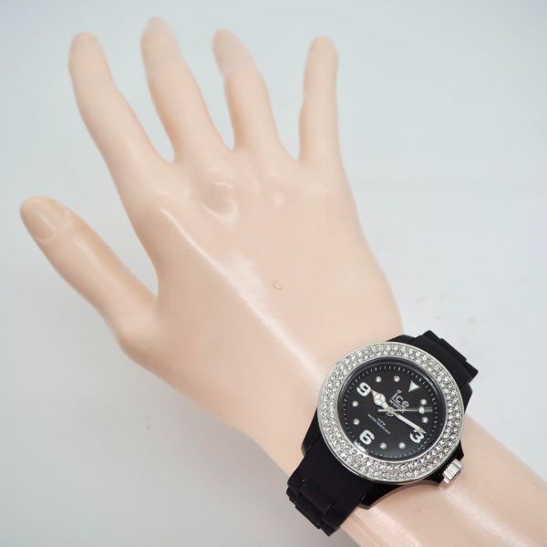 232【美品】iceWatch アイスウォッチ　レディース腕時計　ダイヤベゼル_画像4