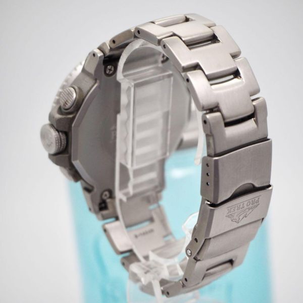 516 CASIO PROTREK プロトレック　メンズ腕時計　高級チタニウム_画像3