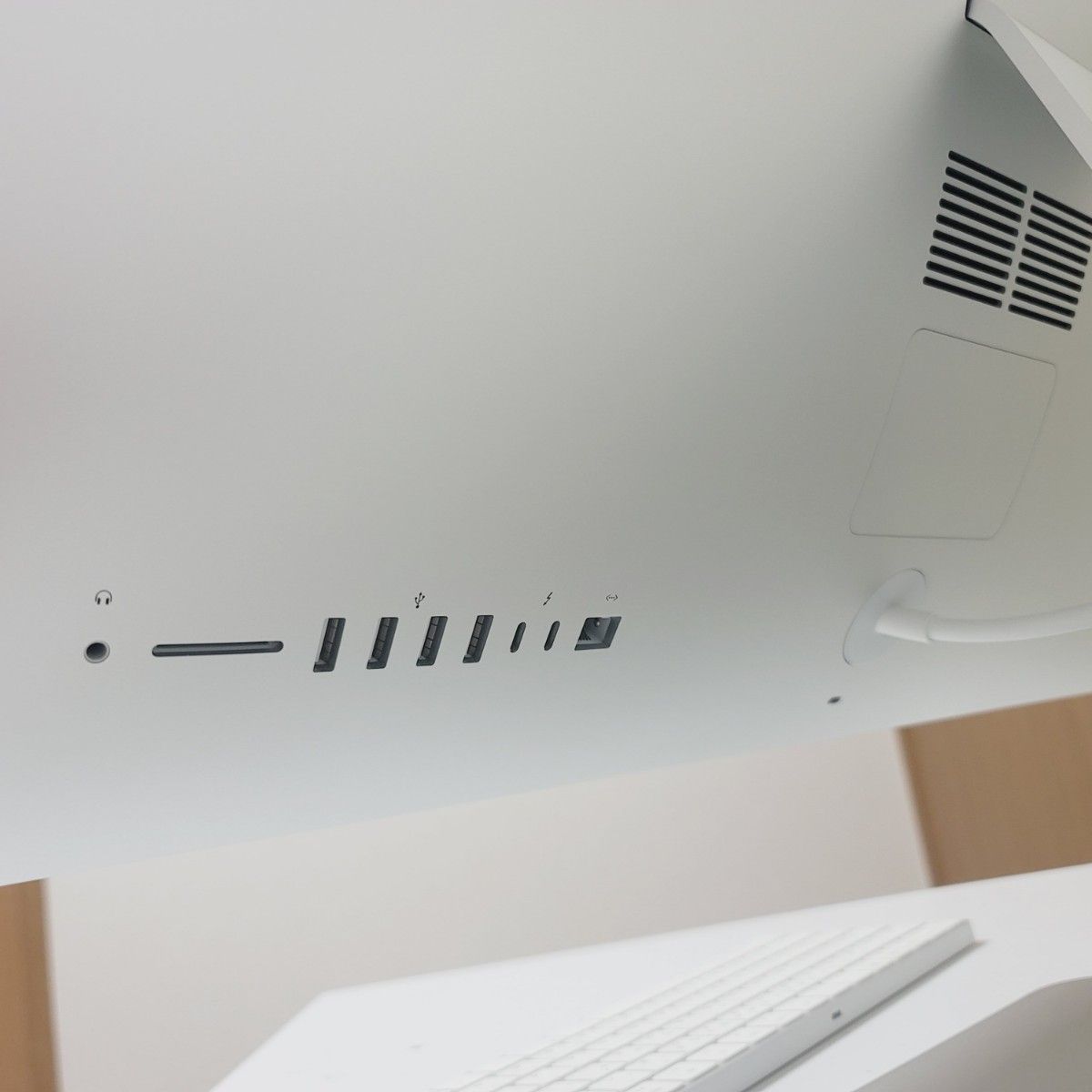 美品 iMac Retina 5k 27インチmacOS /Windows11 Adobe/Office 美品 iMac Retina 5k 27インチmacOS /Windows11 Adobe/Office