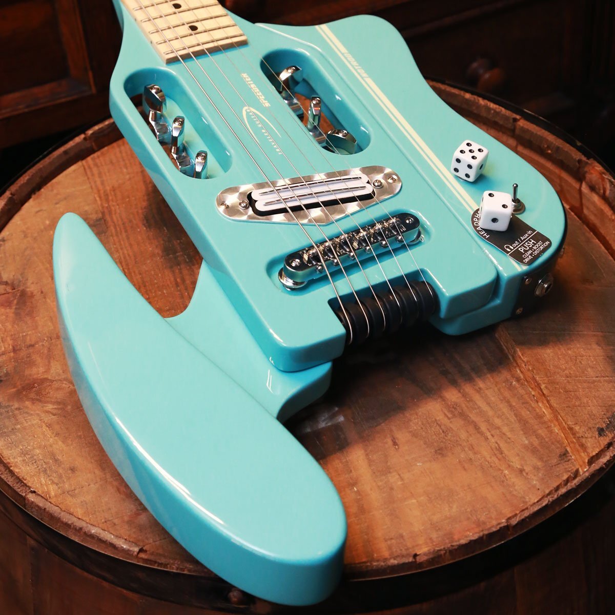 送料無料 Traveler Guitar Speedster Hot Rod, Classic Blue トラベラーギター エレキギター エレクトリックギター 軽量 コンパクト_Traveler Guitar Speedster Hot Rod