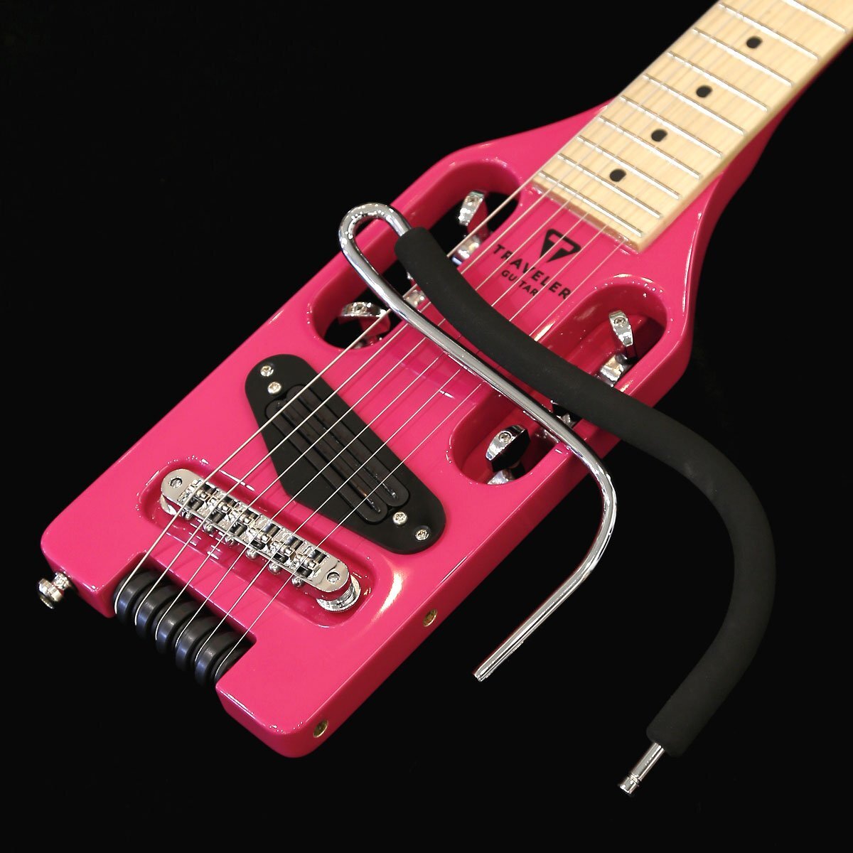 送料無料 Traveler Guitar Ultra-Light Electric Hot Pink トラベラーギター エレキ エレクトリックギター 軽量 コンパクト アウトドア_画像10