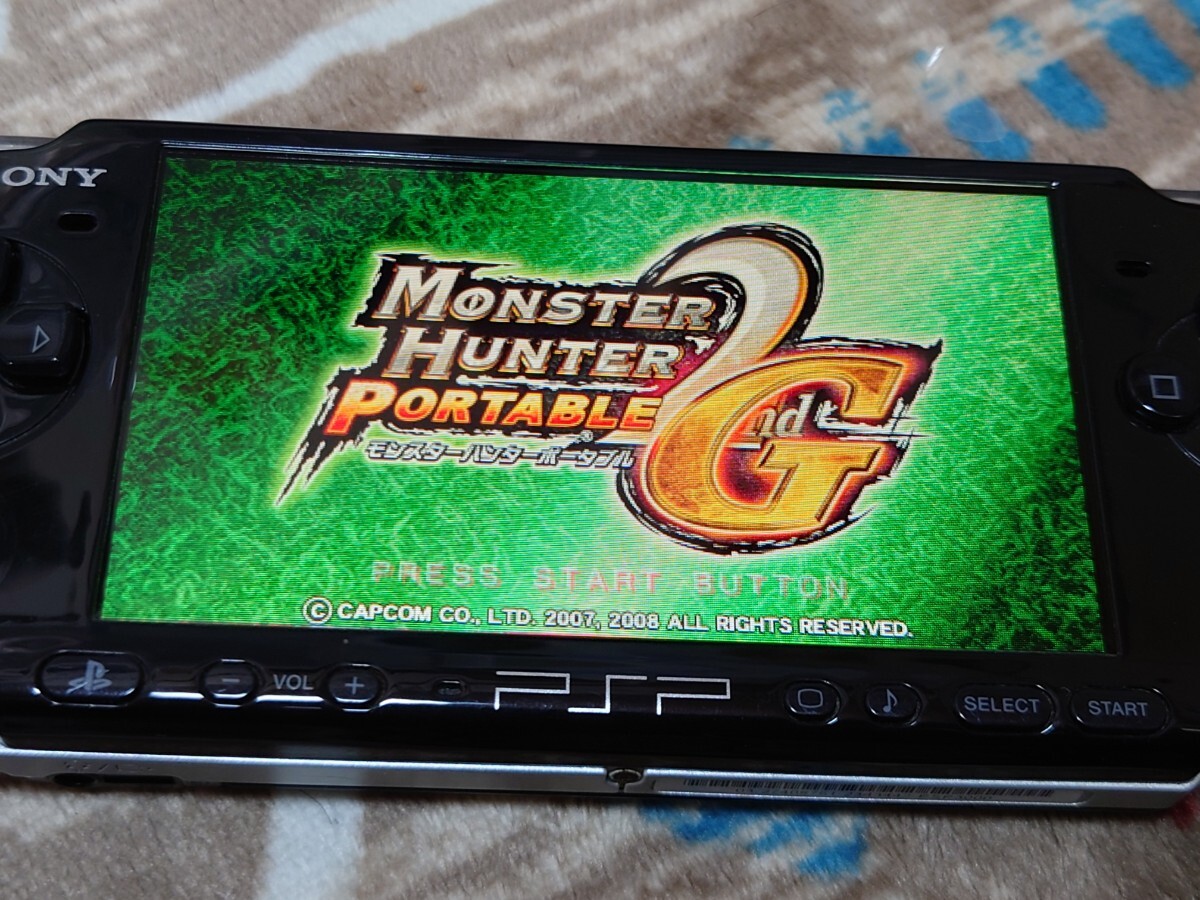 PSP 3000 本体 バッテリー 充電器 メモリースティック モンスターハンター2G_画像3