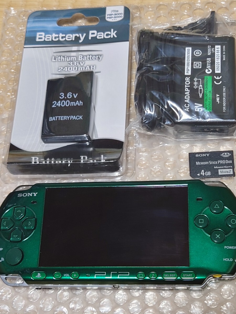 PSP 3000 本体 バッテリー 充電器 メモリースティック グリーン_画像1