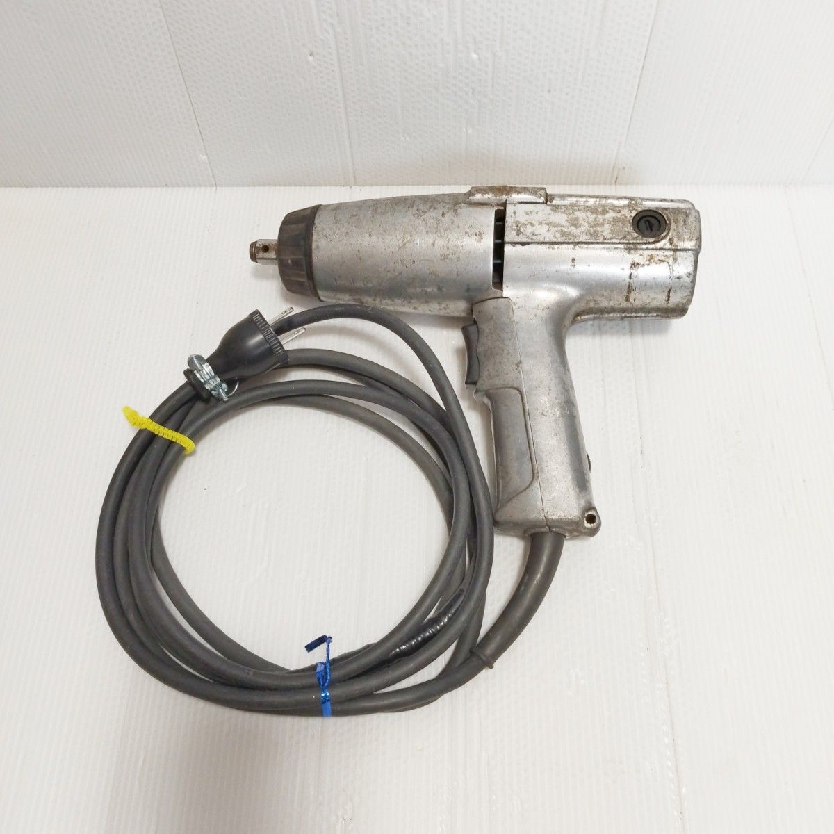 マキタ makita 4型インパクトレンチ モデル 6904 電動工具 動作 マキタ makita 4型インパクトレンチ モデル 6904 電動工具 動作
