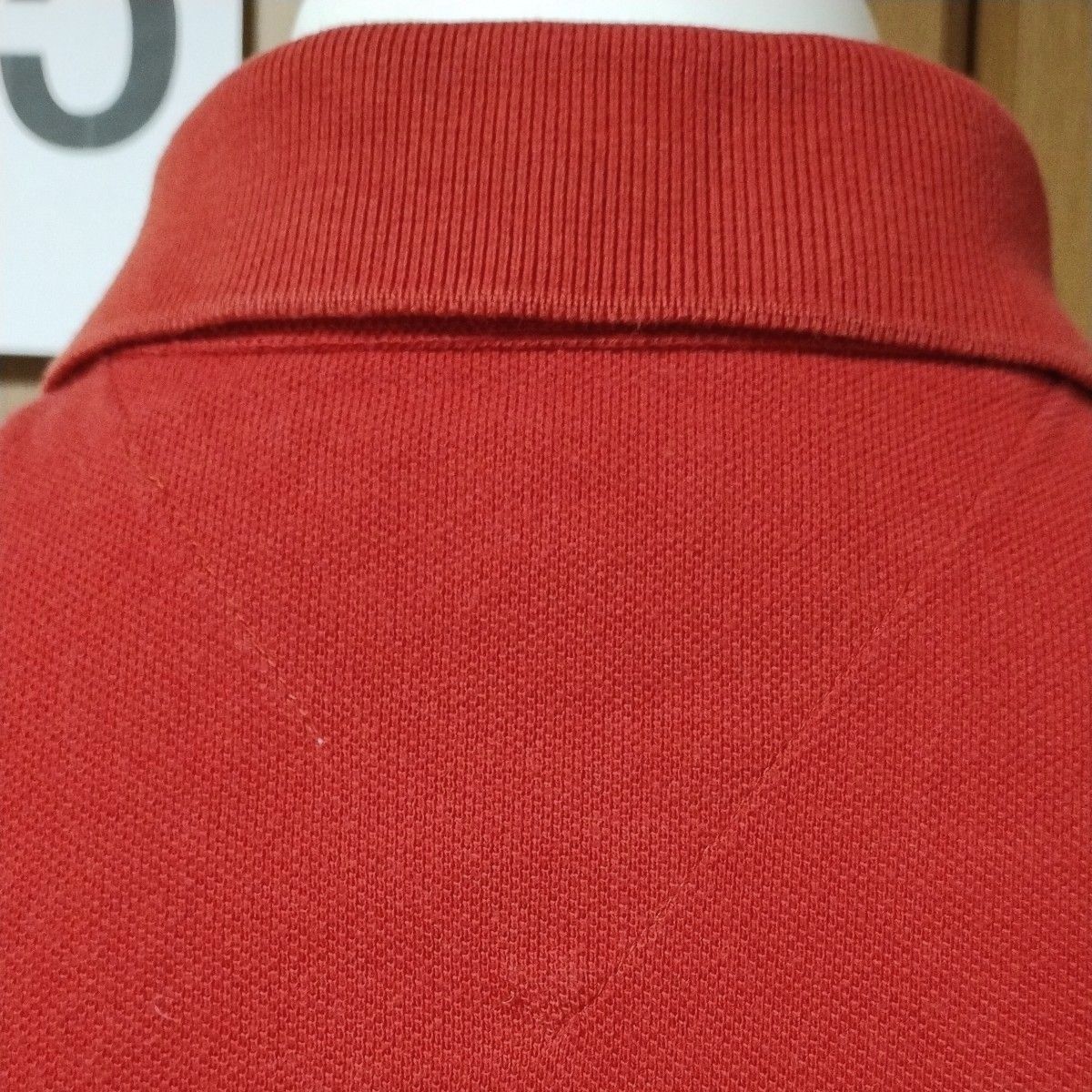 トミーヒルフィガー半袖ポロシャツM/L　レッド　台衿やサイドスリット裏にチラ見えサックス別布がステキ　TOMMY HILFIGER