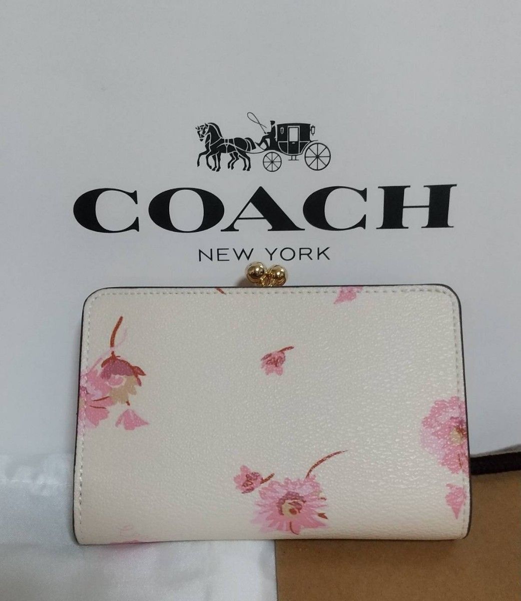 COACH 2つ折り財布 がま口財布 花柄