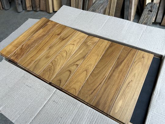 K-2023-1-831【訳あり・激安在庫処品】TEAK PARQUET with CUSHION チーク パーケット 直貼り裏面カルプ付き クランプオイル塗装 床材_画像1