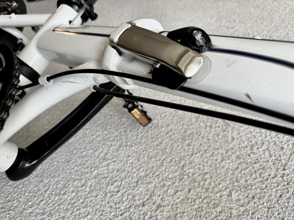 DAHON ダホン 折りたたみ自転車 SPEED P8 2013年モデル クラウドホワイト 室内保管 輪行バック付_画像5
