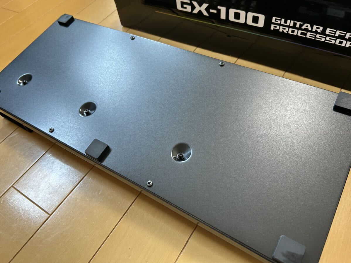 【新品同様】　BOSS　GX-100　マルチエフェクター　オプションの Bluetooth アダプタ付_画像4