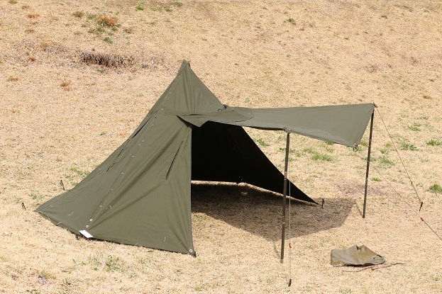 新品】PUPテント パップテント ポーランド軍 180-190 片面開放 新品】PUPテント パップテント ポーランド軍 180-190 片面開放