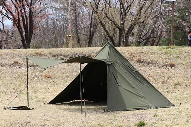 新品】PUPテント パップテント ポーランド軍 180-190 片面開放 新品】PUPテント パップテント ポーランド軍 180-190 片面開放