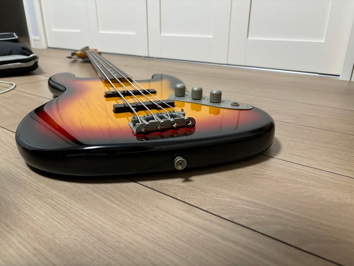 Fender JAZZ Bass