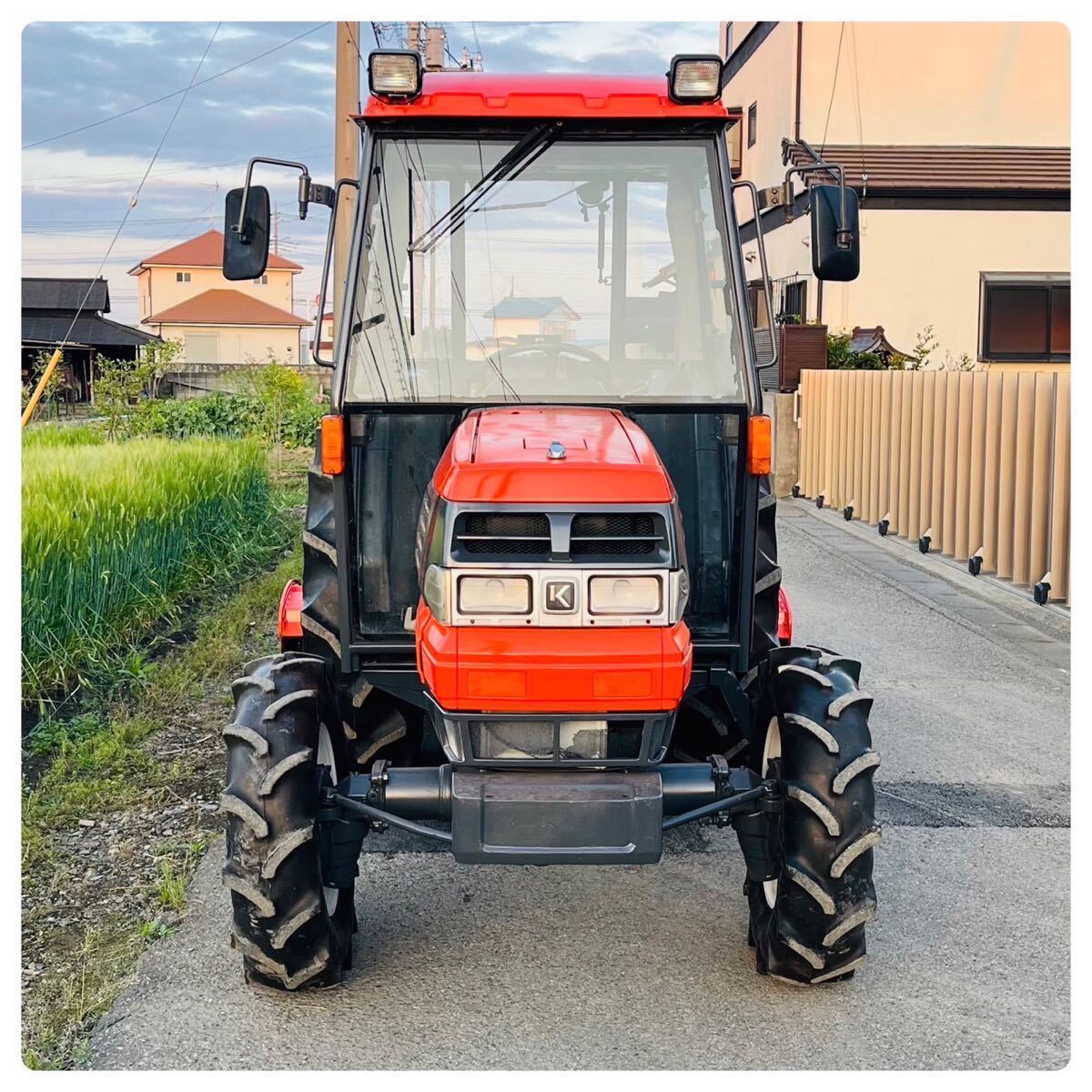 ** Kubota tractor **GL418**41 horse power ** period of use 814h **4WD** power steering ** automatic horizontal ** air conditioner cabin **