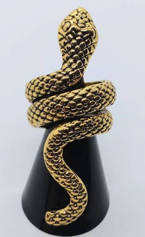 送料無料　【フリーサイズ】ビッグ　スネーク　リング　指輪　ゴールド×ブラック　蛇　ヘビ　パイソン　へび　ファンスマ