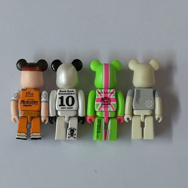 mT097a [ with defect ] 100% Bearbrick summer Sonic 06 07 each 2 kind YMO yellow Magic o-ke -stroke la3 kind other | figure H