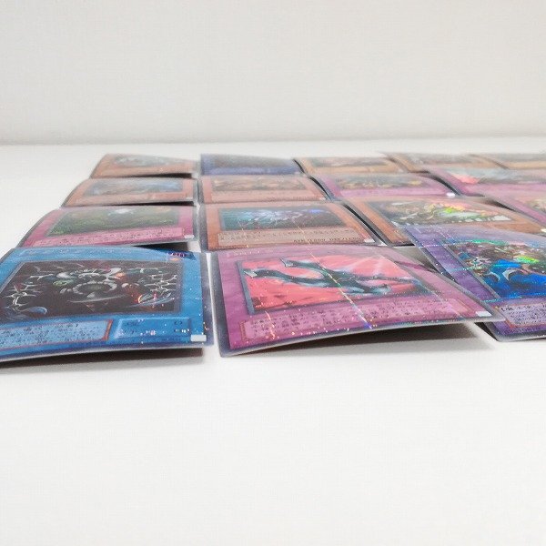 sB521q [ summarize ] Yugioh Ultra Parallel Rare total 24 sheets Blue Eye z* toe n* Dragon black * Demon z* Dragon other 