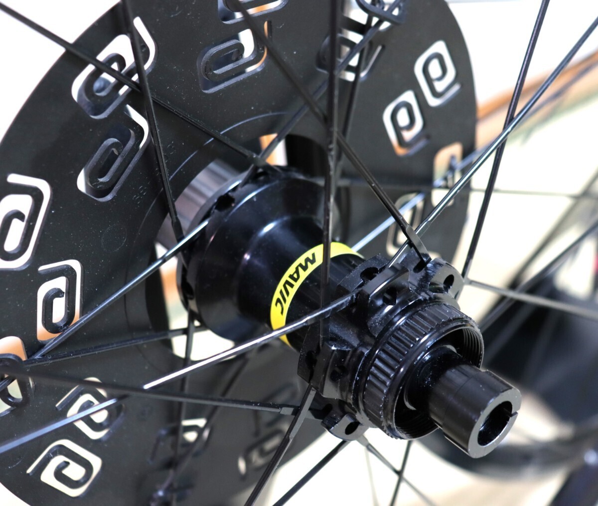 マビック アクシウム ディスク MAVIC AKSIUM DISC シマノ マビック アクシウム ディスク MAVIC AKSIUM DISC シマノ