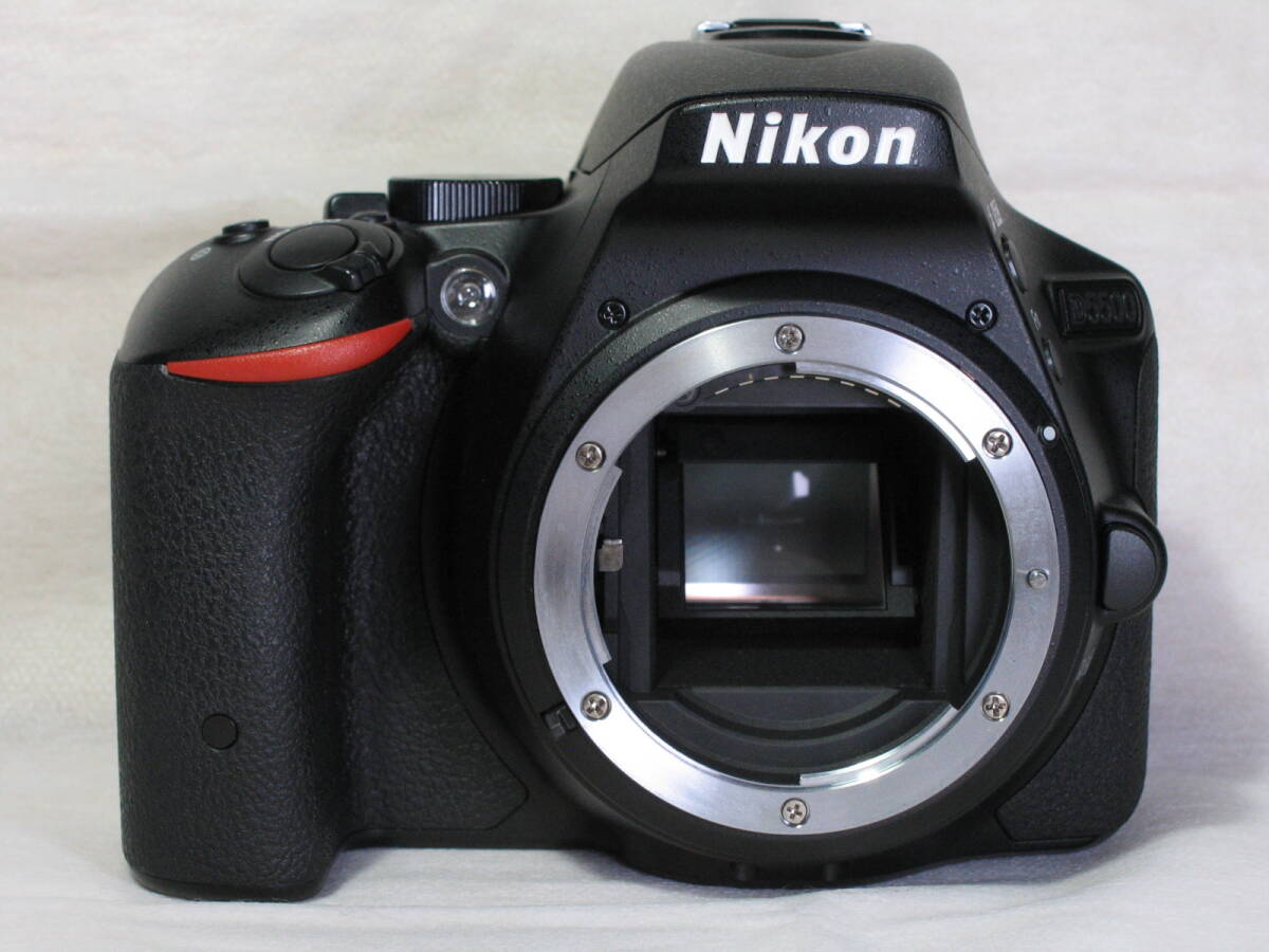 中古 NIKON D5500 ボディ（ブラック）_画像2