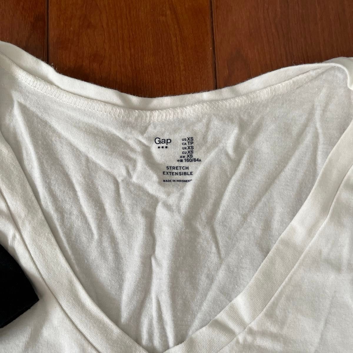 GAP ギャップ Vネック 半袖 無地 カットソー Tシャツ ブラック＆ホワイト ストレッチ生地 3枚セット XS