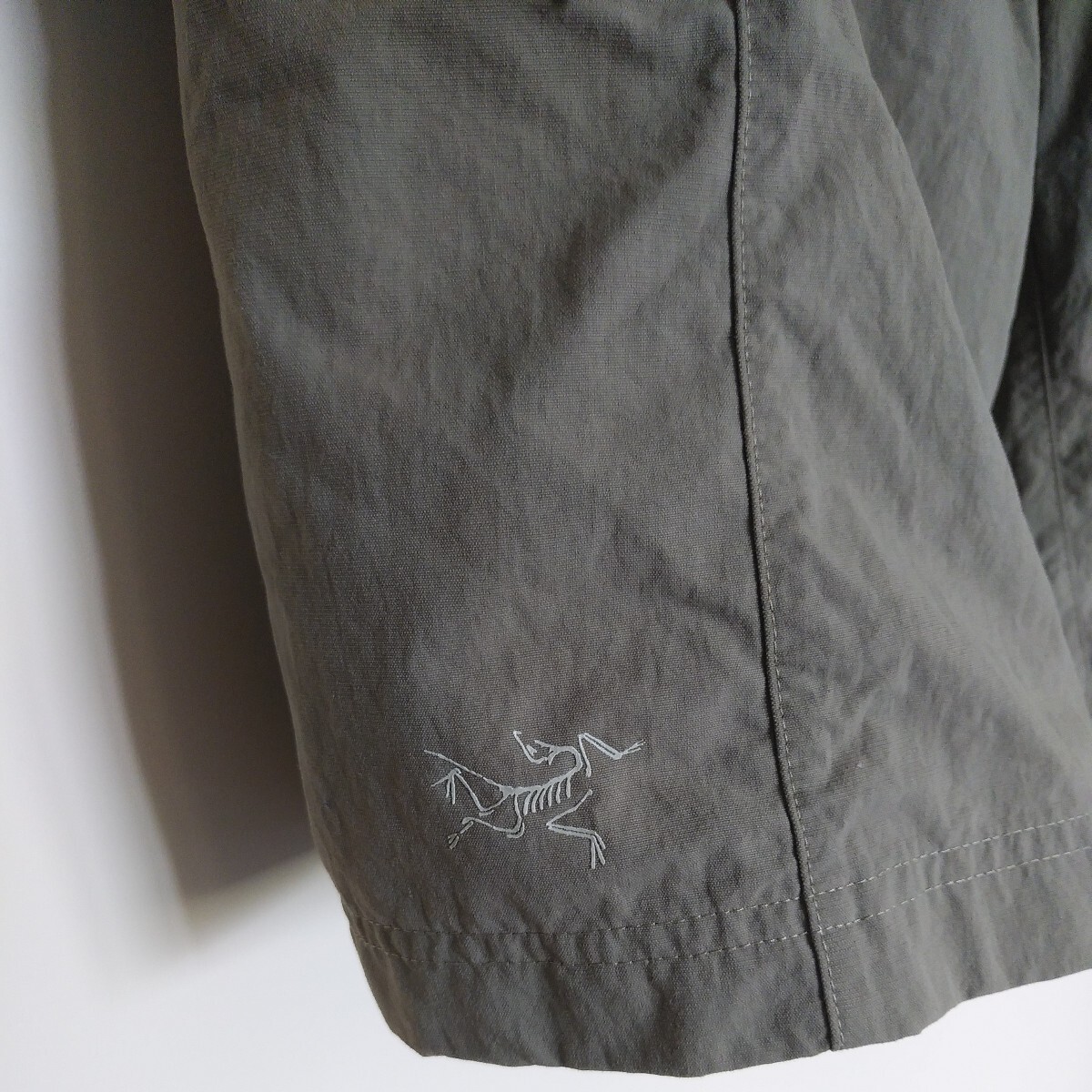 ARC’TERYX ショートパンツ S ナイロン カーキ モスグリーン / ショーツ ハーフ 短パン ミリタリー カーゴ アークテリクス arcteryx_画像2