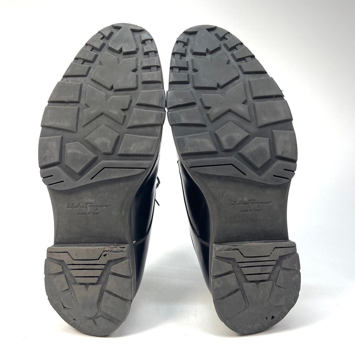 サルヴァトーレフェラガモ 革靴　Uチップ　7 1/2 25.5cm メンズ　靴　ビジネスシューズ　ブラック　黒