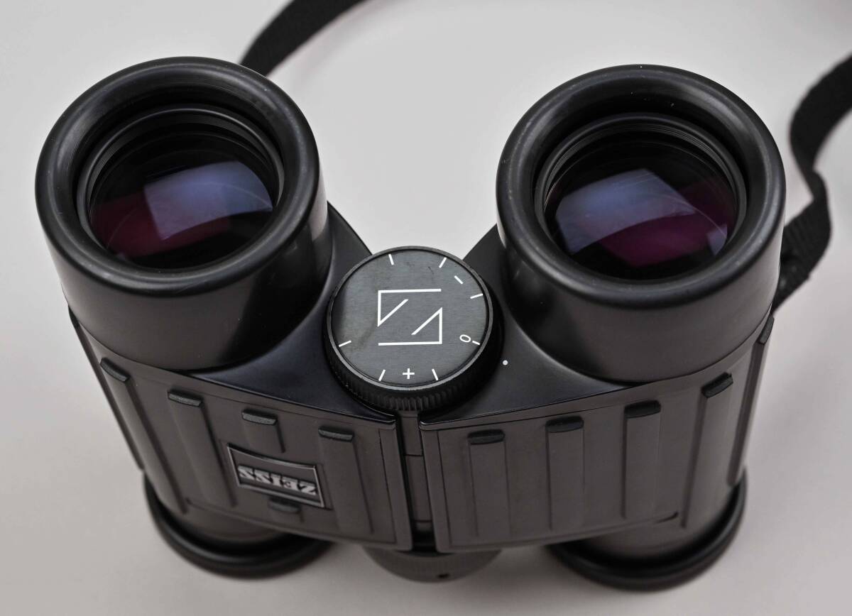  zeiss binoculars 8×30B/GA T*P* Classic dia Lee to( as good as new,OH ending )