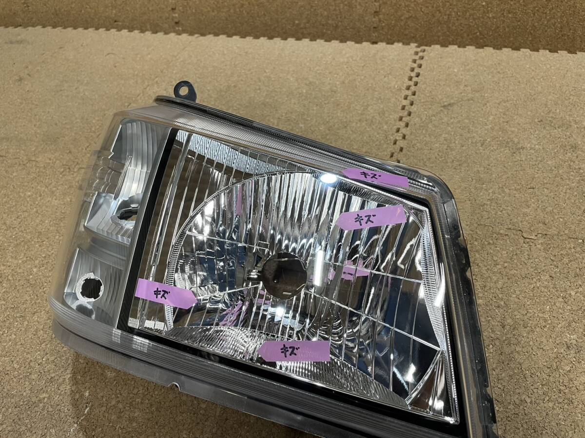 ダイハツ ハイゼットトラック S500P S510P 後期 右ヘッドライト ハロゲン STANLEY スタンレー W6847 81130-B5200 打刻 RR【R6-1951B-K】NT_画像4