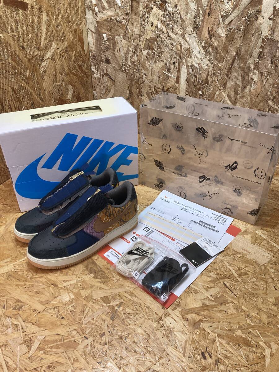 未使用【NIKE ナイキ × TRAVIS SCOTT トラヴィススコット】箱 タグ 替え紐付 CN2405-900 AIR FORCE 1 LOW CACTUS JACK size US 8_画像1