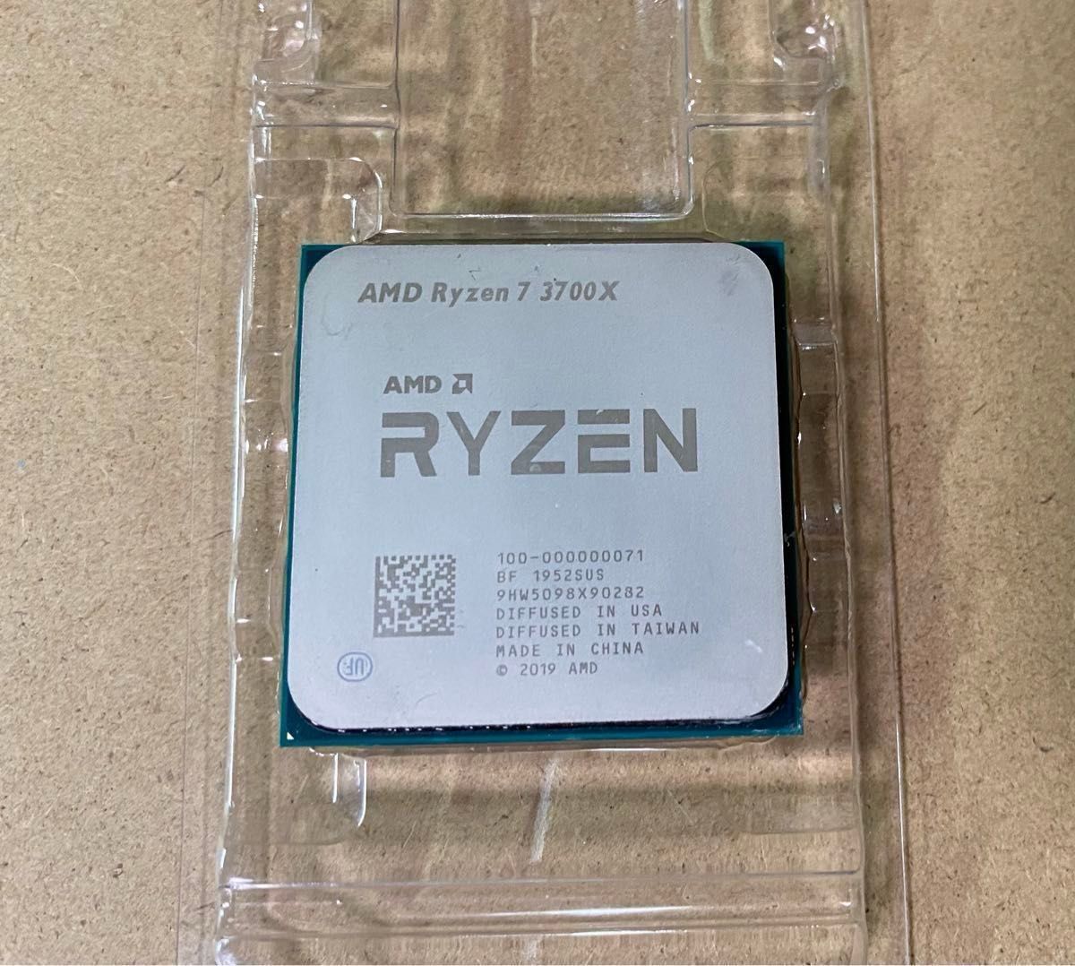 AMD Ryzen 7 3700X 中古