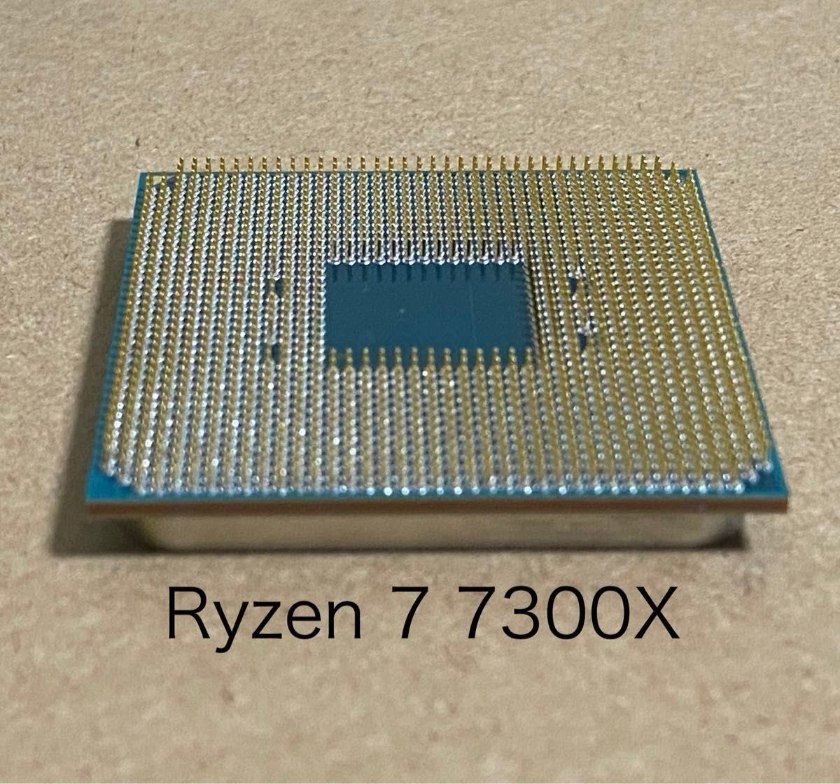 AMD Ryzen 7 3700X 中古