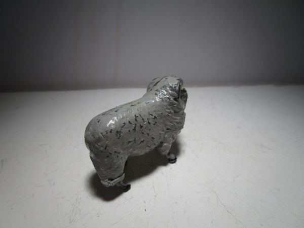 1930~40 period Vintage Britain made .... objet d'art (Lead made ) old toy / miniature toy / geo llama toy 