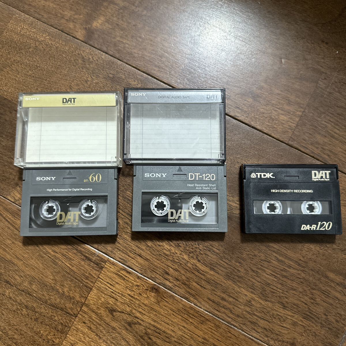 【新品未使用】DATテープ 3本+おまけ付きの画像4