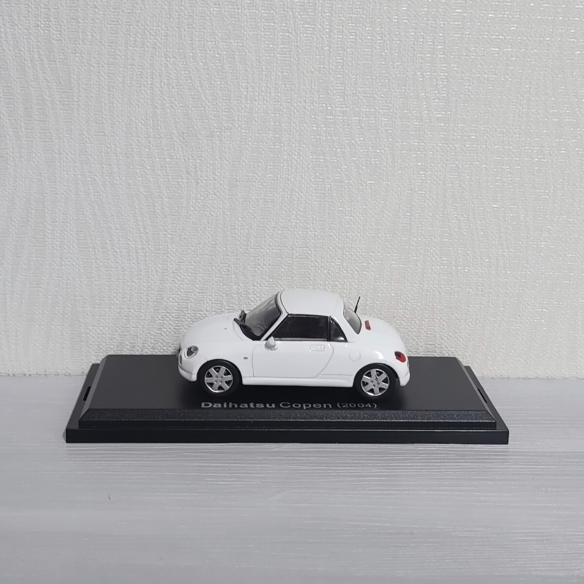 1/43 ダイハツ コペン 2004 DAIHATSU Copen 国産名車 ダイキャスト ミニカー ノレブ_画像2