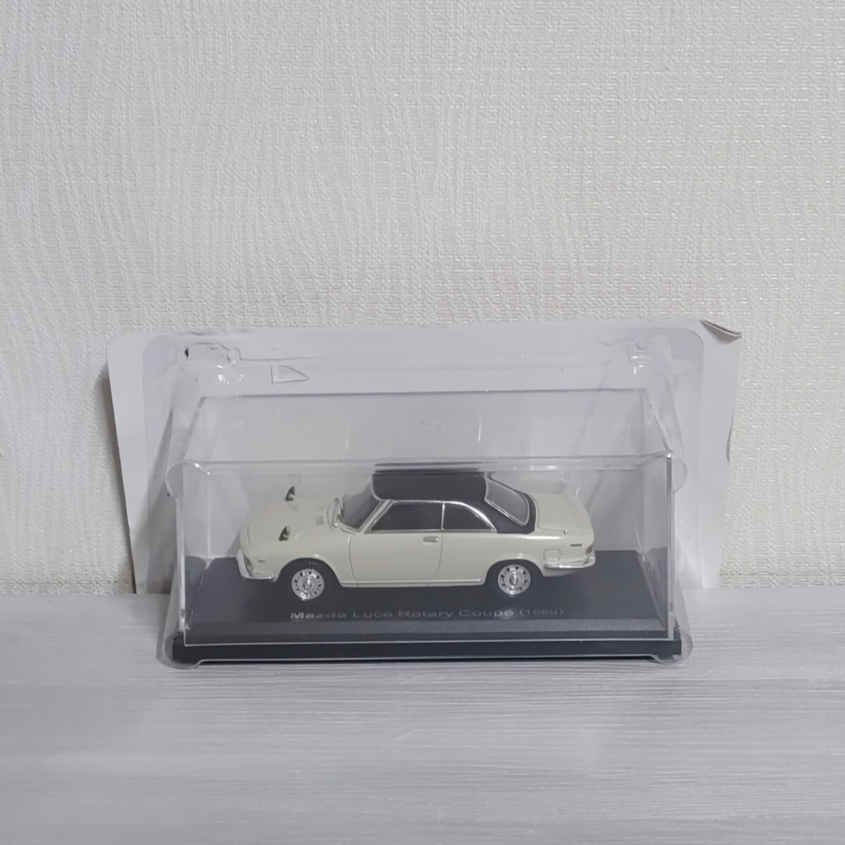 【未開封】 1/43 マツダ ルーチェ ロータリー クーペ 1969 Mazda Luce Rotary Coupe アシェット ノレブ ダイキャスト ミニカー 国産名車_画像1