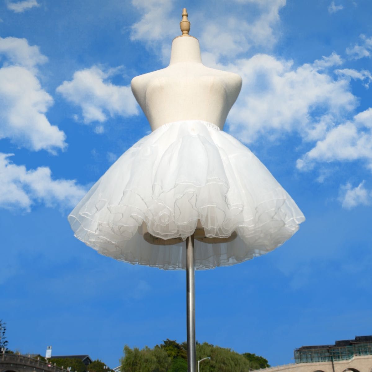 大人気　パニエ　ホワイト　ボリューム　ロリータ　フリル　スカート　衣装　コスプレペチコート ドレスインナー チュール チュチュス