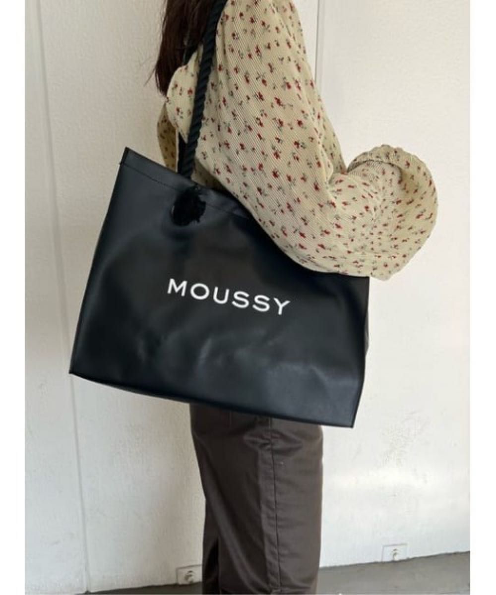 【新品未使用タグ付き】MOUSSY F／L SHOPPER BAG PU素材バッグ