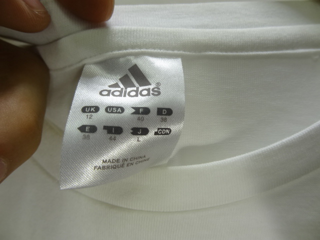 全国送料無料 アディダス adidas レディース 綿70％ポリエステル30%素材 白色 ラメ入りBIGロゴプリント 半袖 スポーツTシャツ Lサイズ