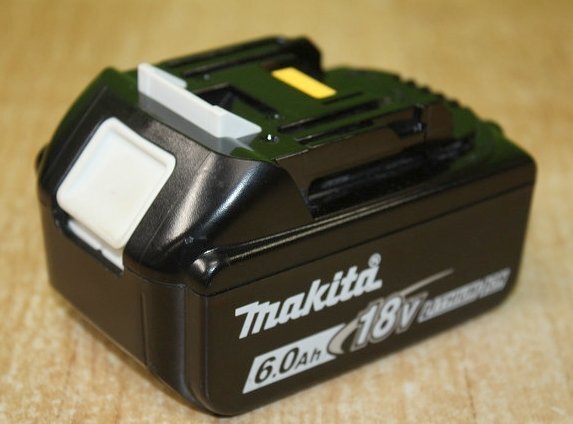 1円スタート 中古美品 マキタ 純正 18Vリチウムイオンバッテリー BL1860B 充電池 6.0Ah 雪マーク makita_画像2