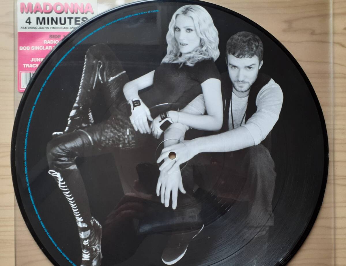 MADONNA Featuring Justin Timberlake And Timbaland　マドンナ　4 Minutes　ヨーロッパ盤 限定 ピクチャー 12”レコード _画像4