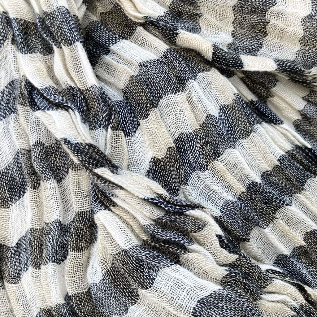 * beautiful goods * Max Mara *MaxMara pure linen100%* border pattern washer stole shawl flax UV* cooling measures travel .... Italy made 