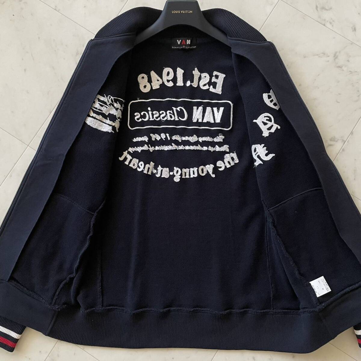  ultimate beautiful goods /LL size * VAN JAC Van ja Kett sweat blouson stadium jumper jacket Zip up XL embroidery badge navy men's 