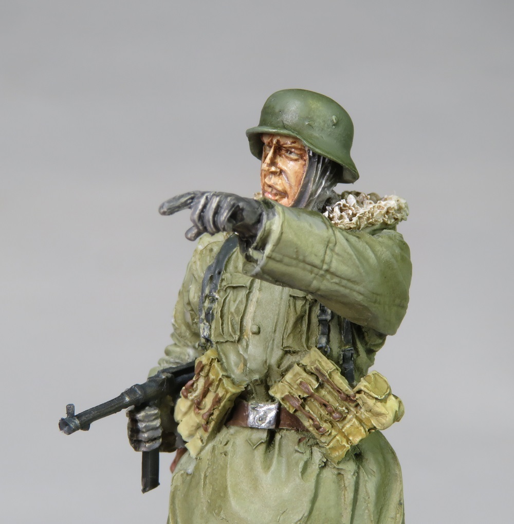 ハリコフのドイツ兵指さし下士官1/35レジンキットフィギュア塗装済み完成品一体_画像5