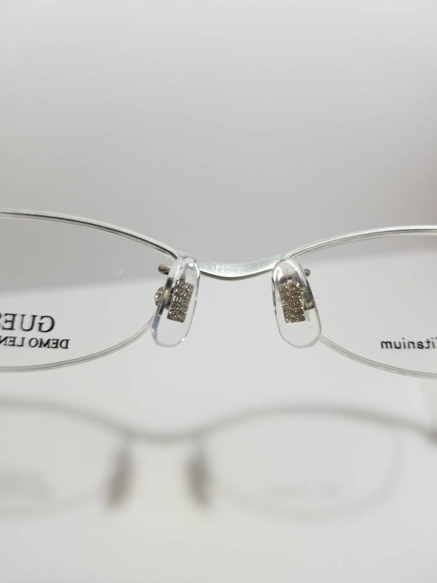 未使用 眼鏡 メガネフレーム GUESS 100%チタン GU8040 LGRY 軽量 金属フレーム ハーフリム 男性 女性 メンズ レディース 52口18-140 V-5_画像6