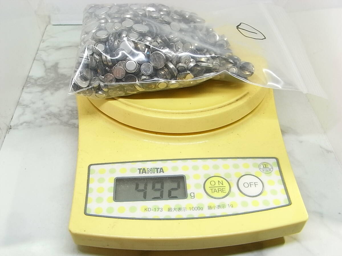 使用済み 腕時計用 酸化銀電池 SRボタン電池約1ｋｇ ジャンク品 の画像2